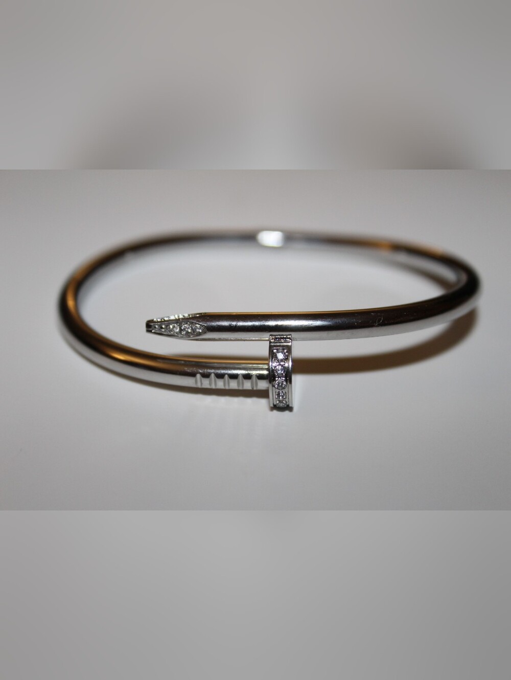 Halo Bracelet | Signature Edition – Lunar Silver (Flawed)